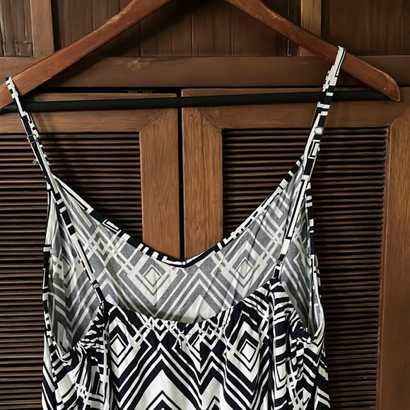 Gap Maxi Dress - Picture 3 of 4